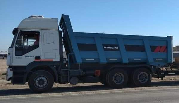 Camion Volcador 6×4